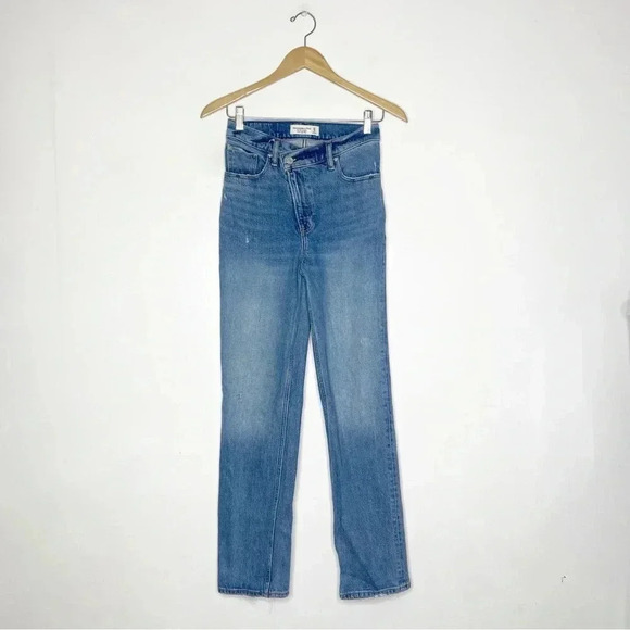 Abercrombie & Fitch The 90's Straight Leg Ultra High Rise Jeans Size 0 / 25 - Picture 1 of 7